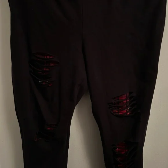 Torrid Black Jeggings with Distressed Detailing NWOT - Picture 2 of 6